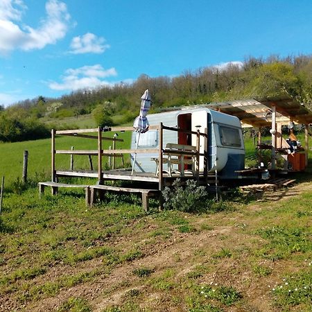 Campingfiz Varzy المظهر الخارجي الصورة